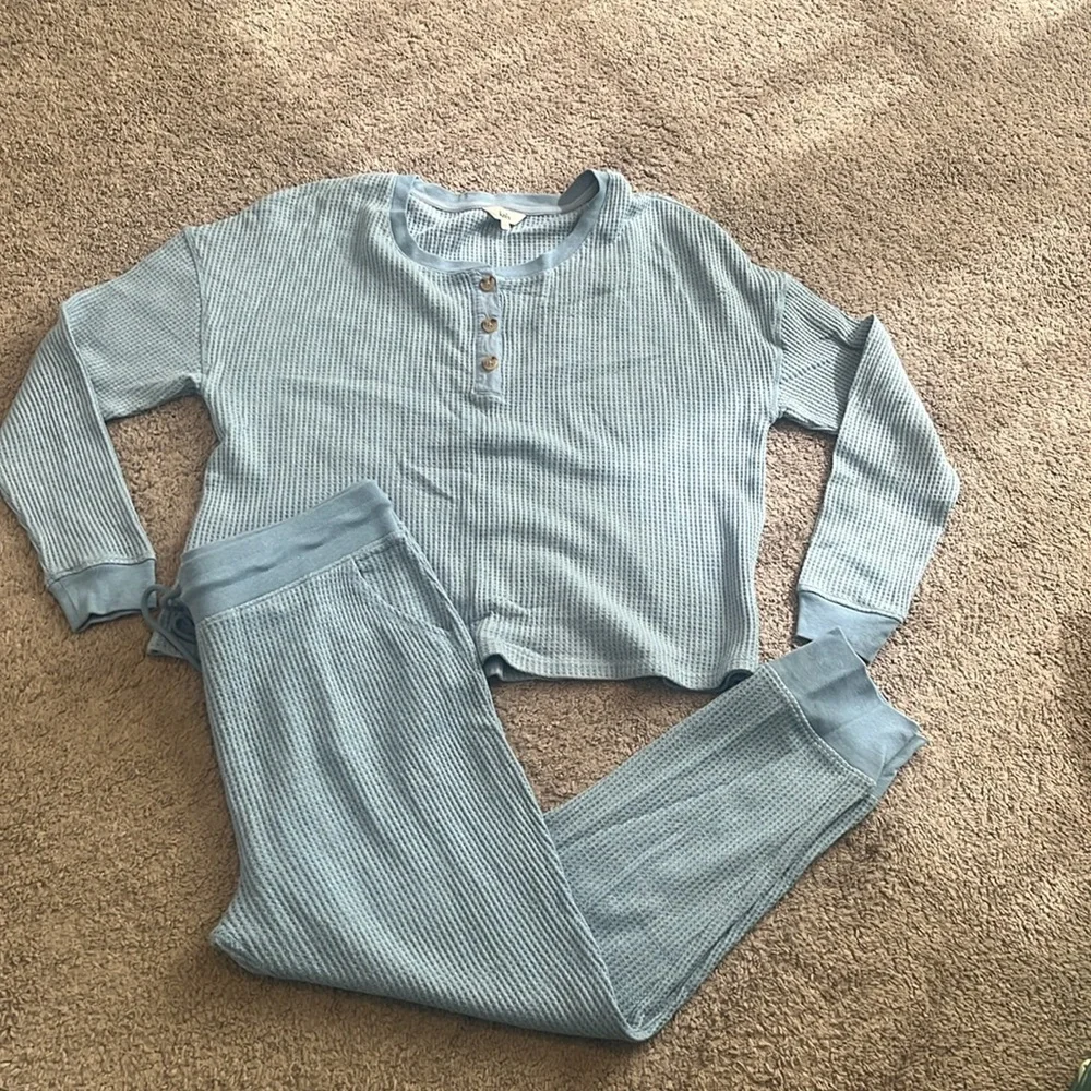 Knix waffle jogger and Henley top set